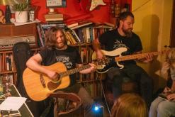 Koncert kapely Folkchester United - Čajovna - vinotéka bez názvu, 3.10.2025