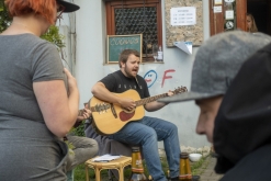 Šavlozubky + Čajka