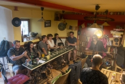 Justin Lavash v Lovosicích - Čajovna - vinotéka bez názvu, Lovosice