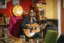 Justin Lavash v Lovosicích - Čajovna - vinotéka bez názvu, Lovosice