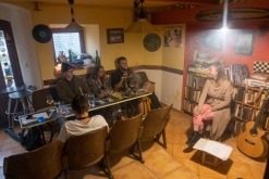 Miri: Planety, vztahy a písně, které tvoří život sám - Čajovna - vinotéka bez názvu, Lovosice (19. 5. 2023)