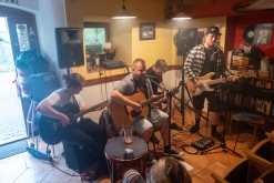 Šavlozubý ponožky: Koncert za VYSVĚDČENÍ!