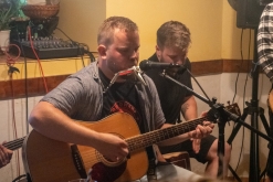 Šavlozubý ponožky: Koncert za VYSVĚDČENÍ!